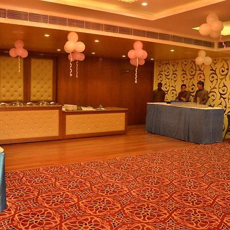 Hotel Down Town Jalandhar Ngoại thất bức ảnh