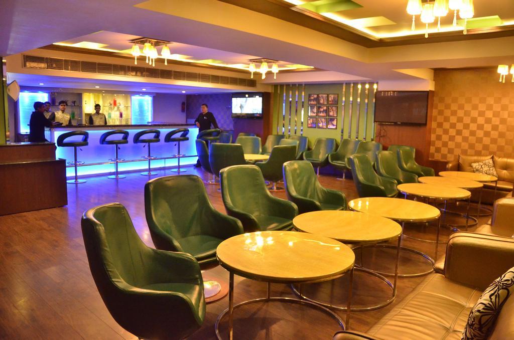 Hotel Down Town Jalandhar Ngoại thất bức ảnh