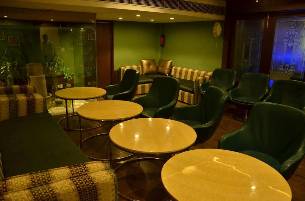 Hotel Down Town Jalandhar Ngoại thất bức ảnh