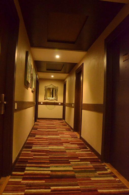 Hotel Down Town Jalandhar Ngoại thất bức ảnh