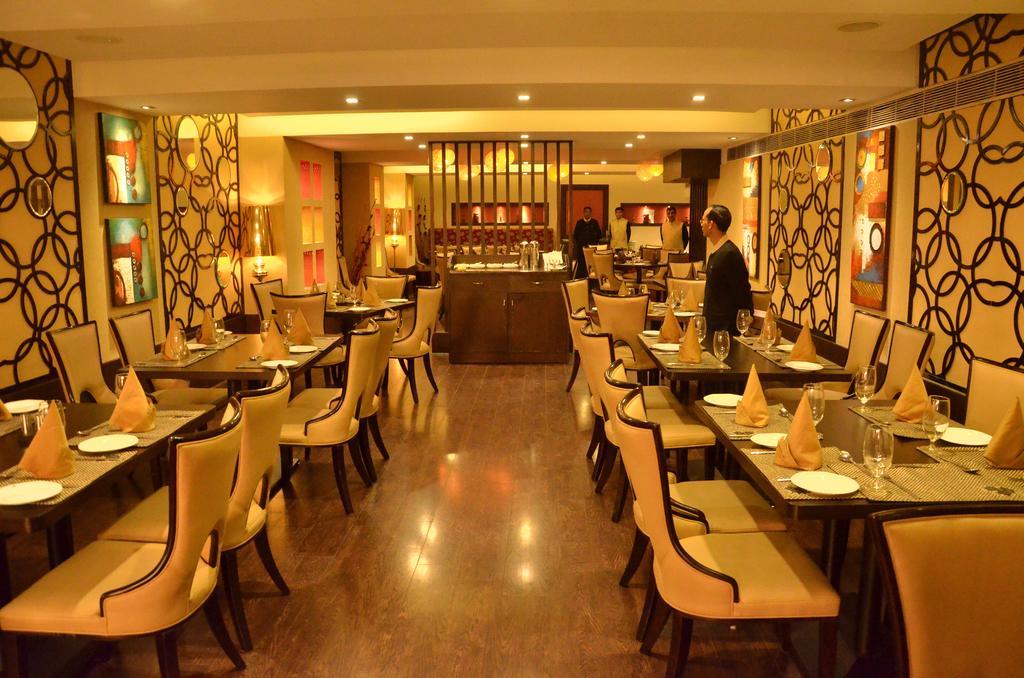Hotel Down Town Jalandhar Ngoại thất bức ảnh