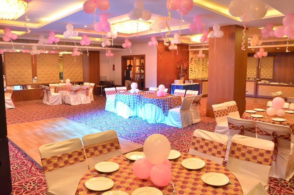 Hotel Down Town Jalandhar Ngoại thất bức ảnh